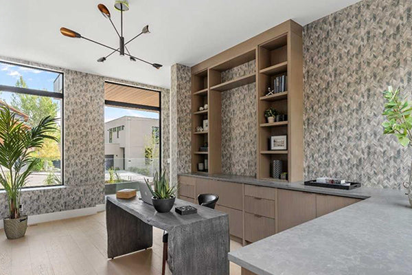 Contrasting Calm and Bold