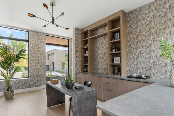 Contrasting Calm and Bold