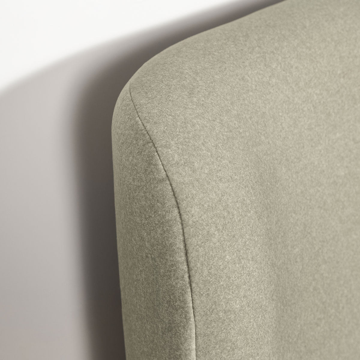 Faye Queen Storage Bed - Velvet Sandstorm