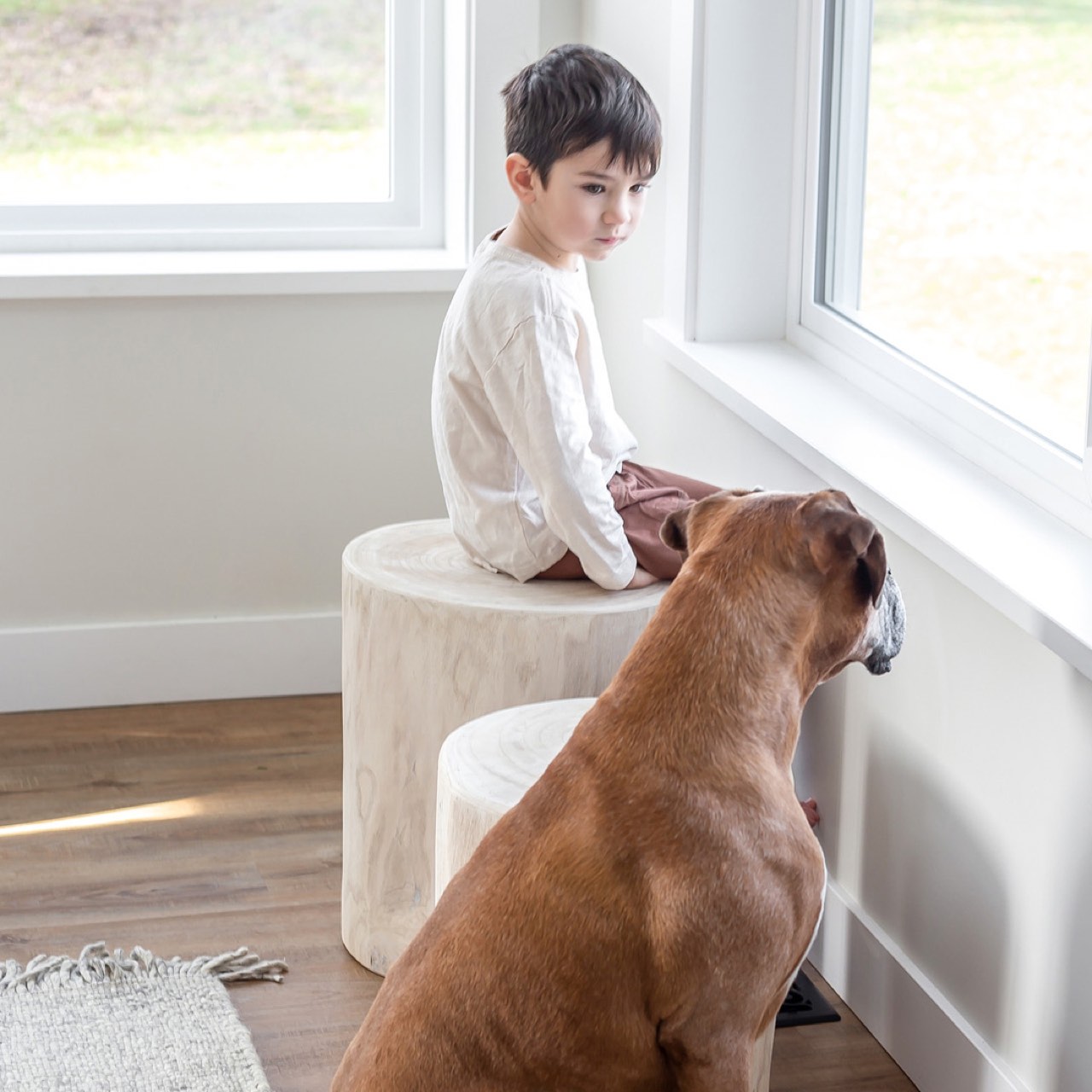 Nova Wide 21" Stump - Round - White