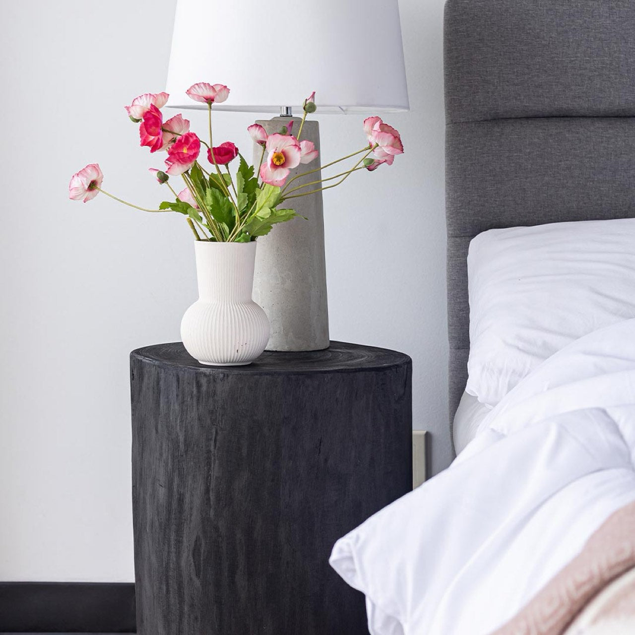 Nova Wide 18" Stump - Round - Black